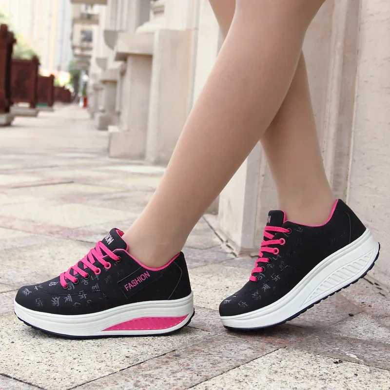 Women's Shoes Outdoor Casual Shoes Autumn Fashion Platform Vulcanized Shoes Flat Sole Walking Shoe Plus Size Lace-up Sneakers - Image 4