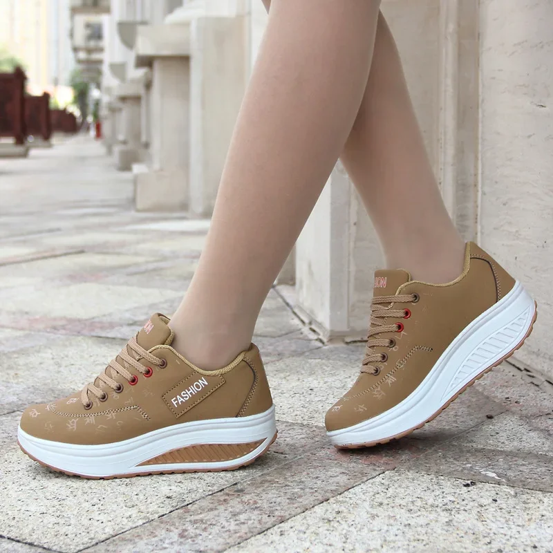 Women's Shoes Outdoor Casual Shoes Autumn Fashion Platform Vulcanized Shoes Flat Sole Walking Shoe Plus Size Lace-up Sneakers - Image 2